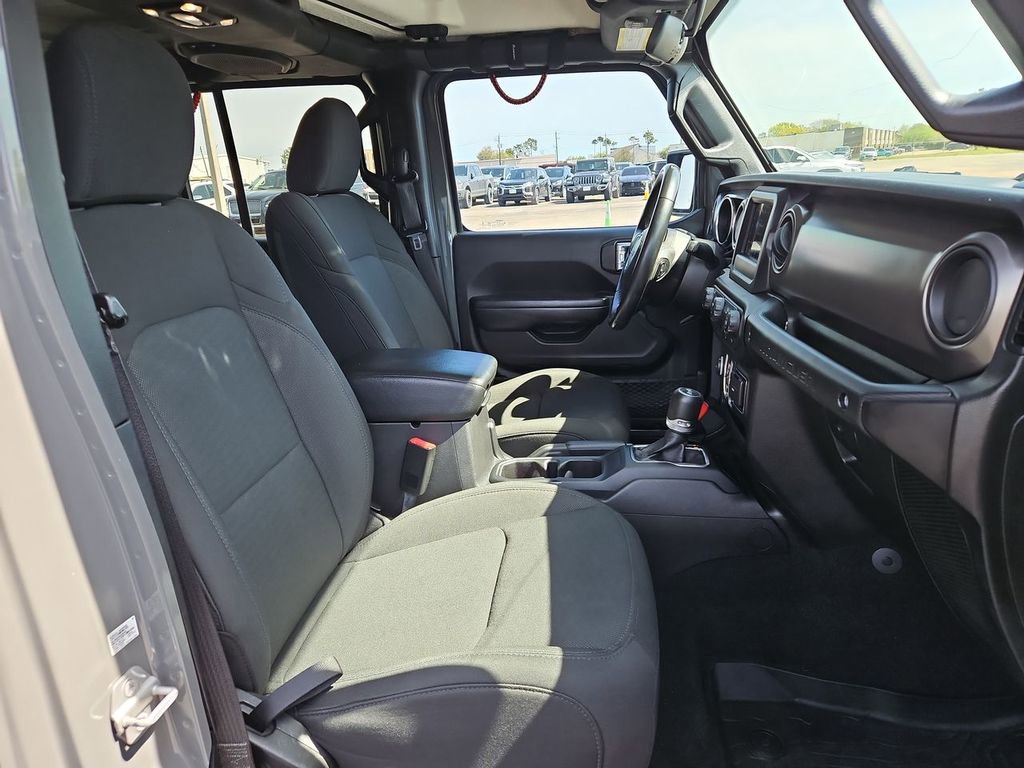 Used 2020 Jeep Wrangler Unlimited Sport image 33