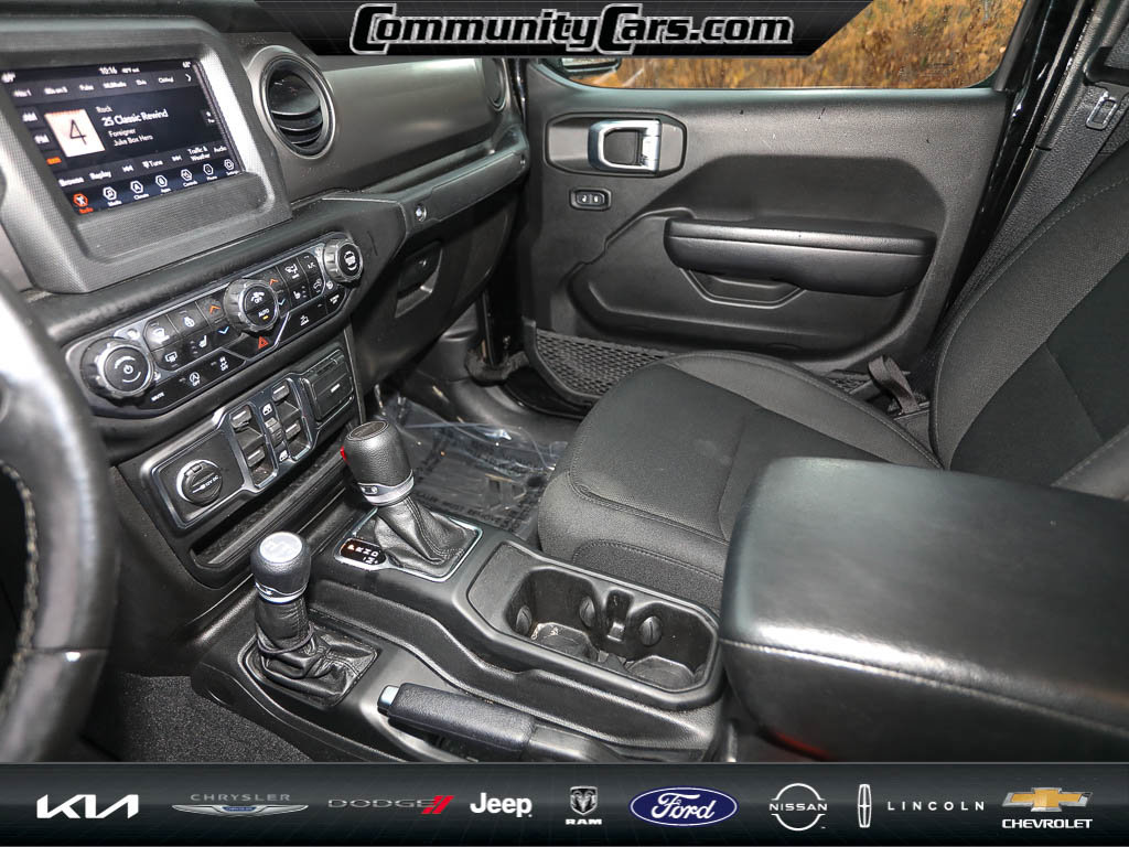 Used 2021 Jeep Gladiator Sport image 20