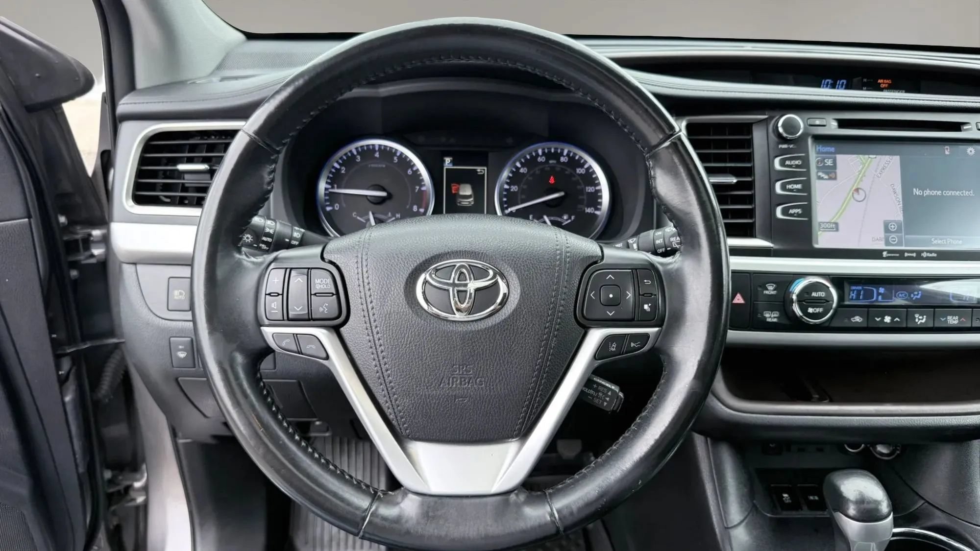 Used 2019 Toyota Highlander XLE AWD/4WD image 18