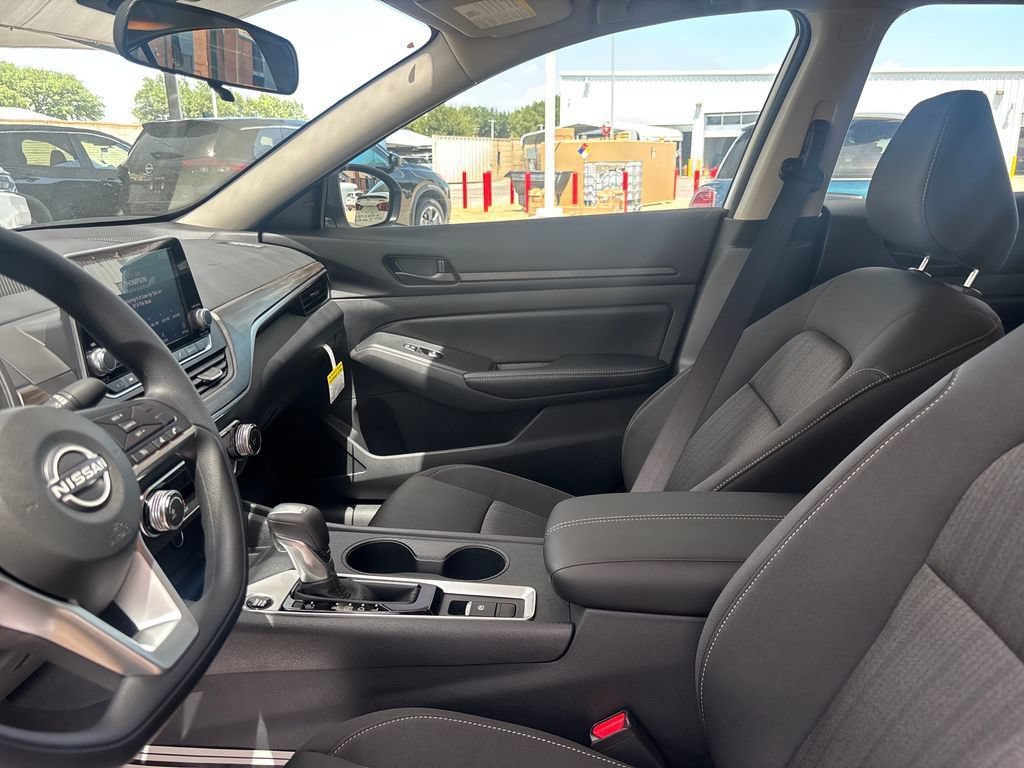 New 2026 Nissan Altima 2.5 SV AWD/4WD image 17
