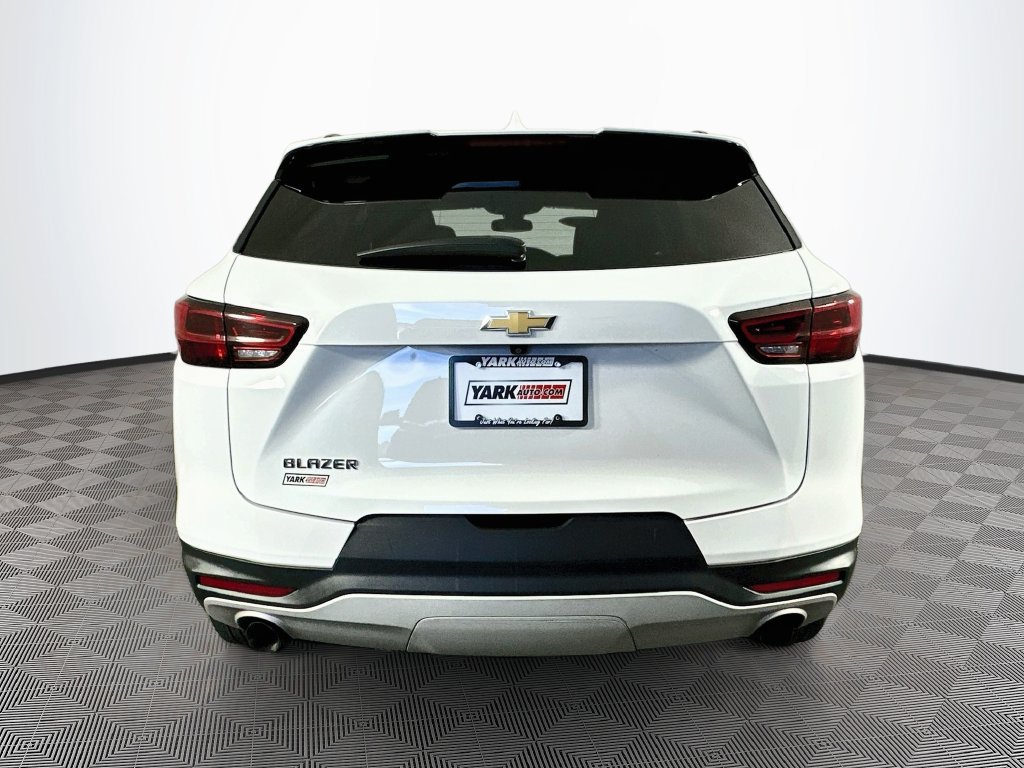Used 2023 Chevrolet Blazer LT w/ Convenience Package FWD image 10
