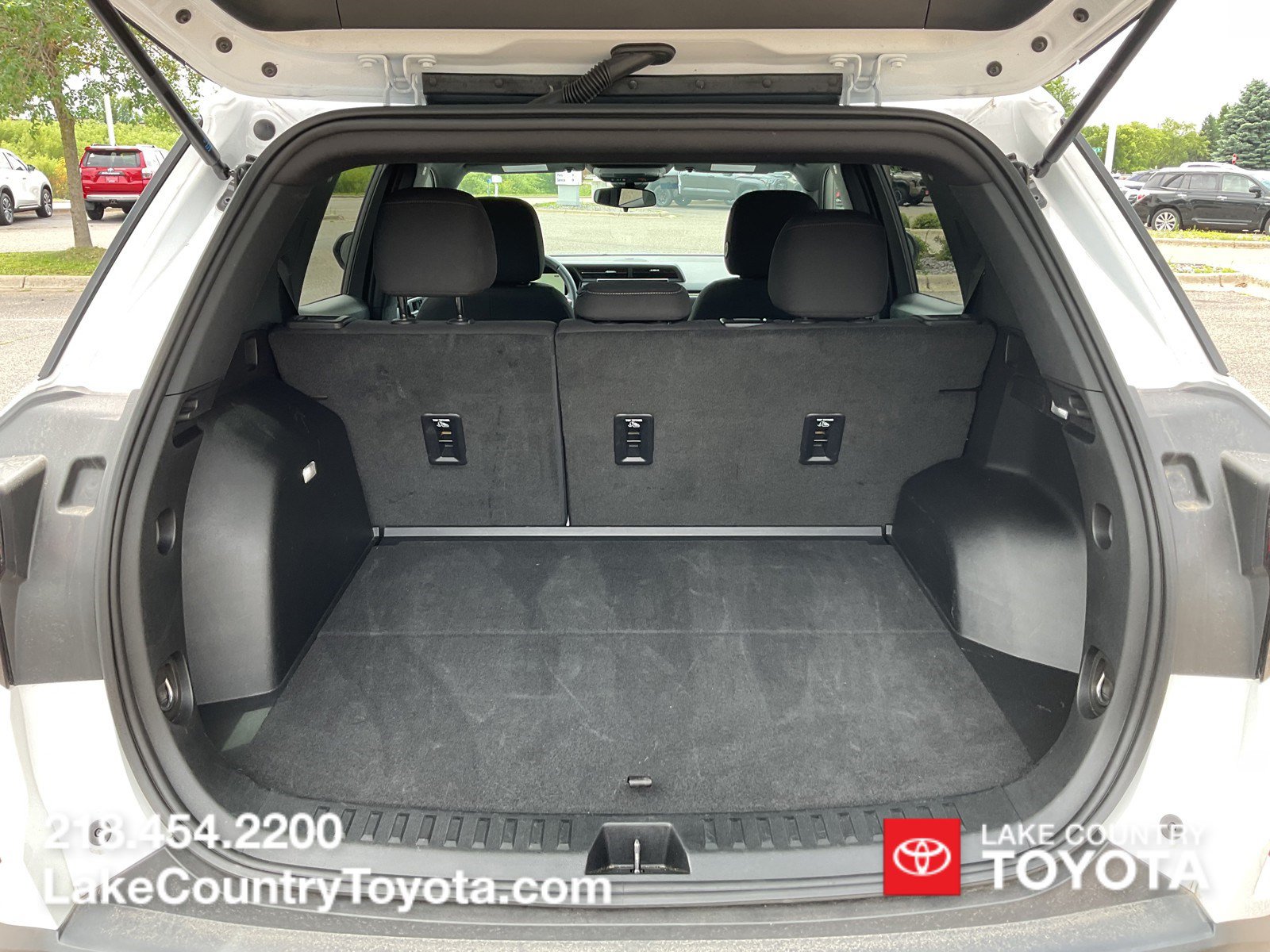 Used 2025 GMC Terrain Elevation AWD/4WD image 11