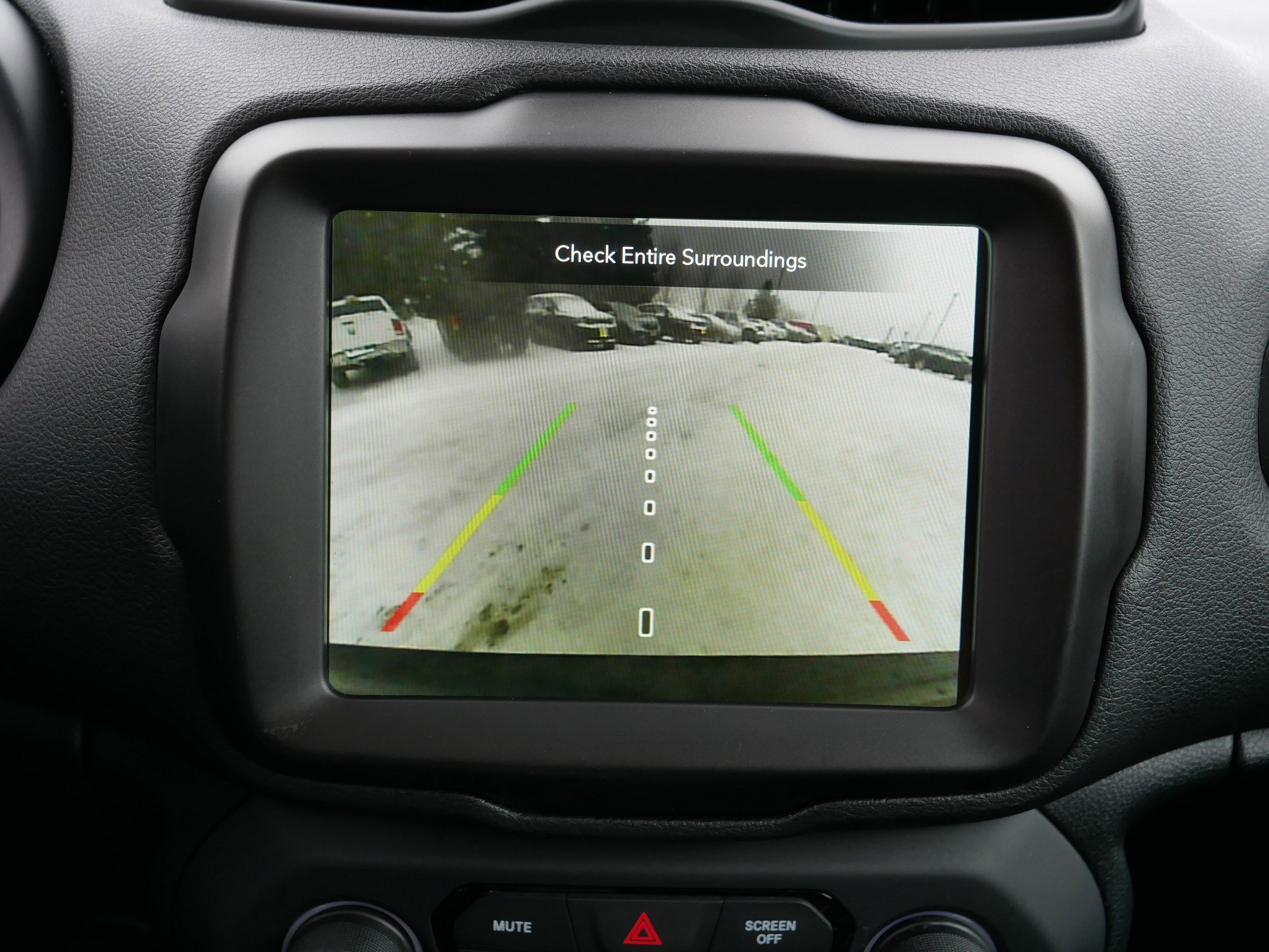 Certified 2022 Jeep Renegade Latitude w/ Convenience Group image 27