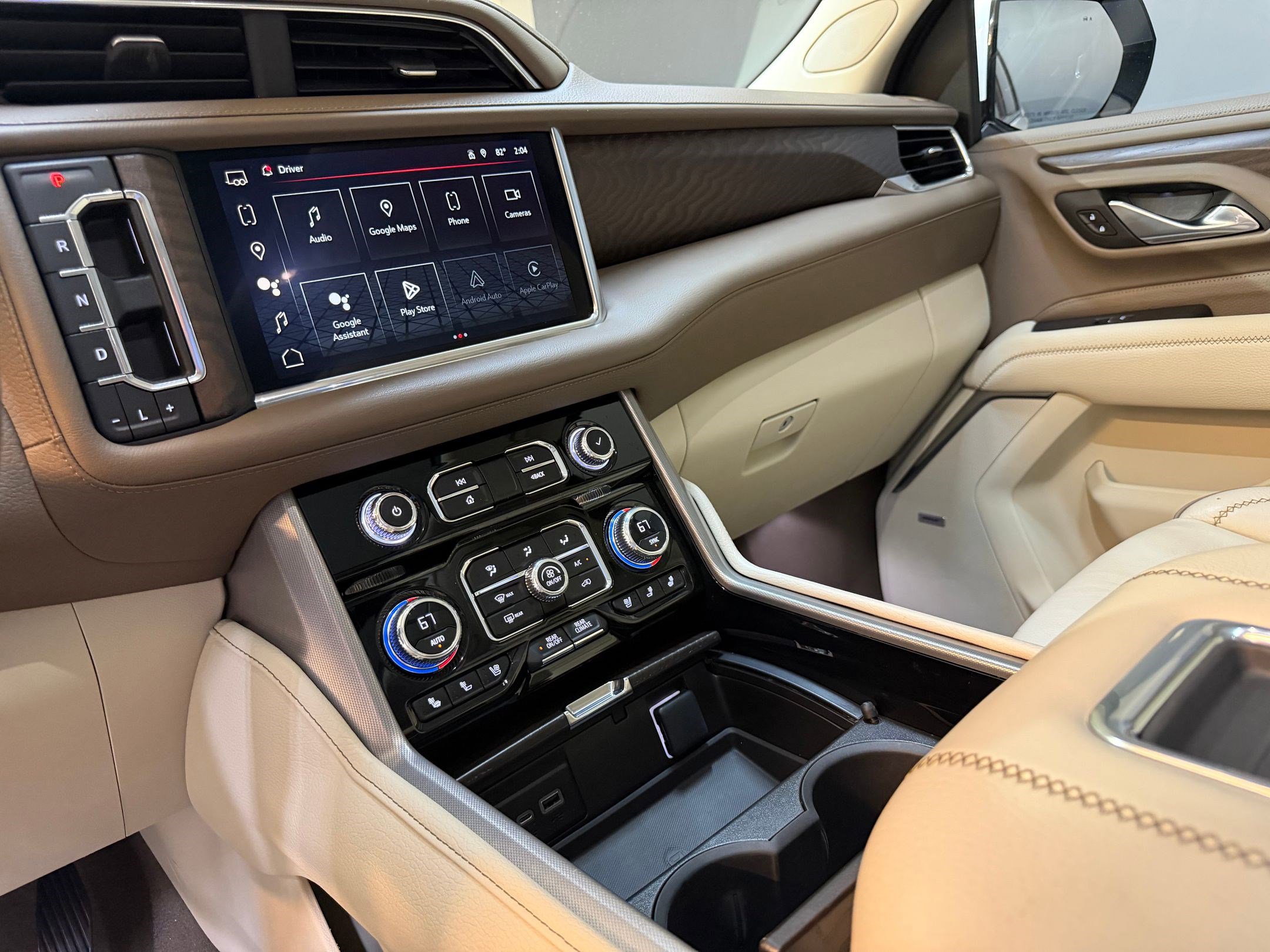 Used 2023 GMC Yukon XL Denali image 28