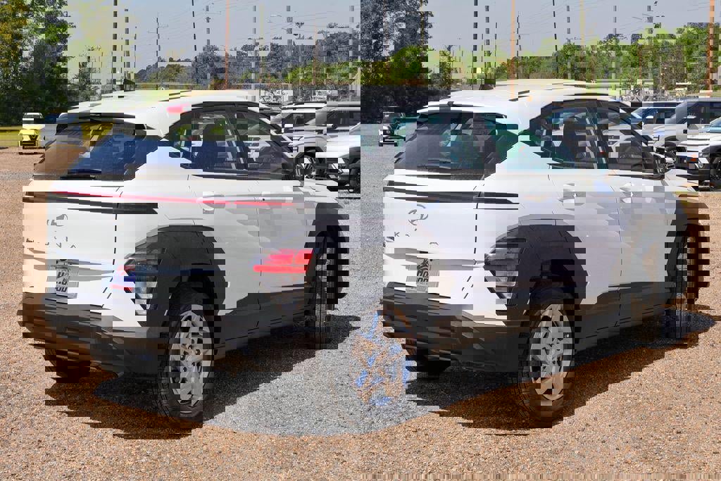 New 2026 Hyundai Kona SE image 25