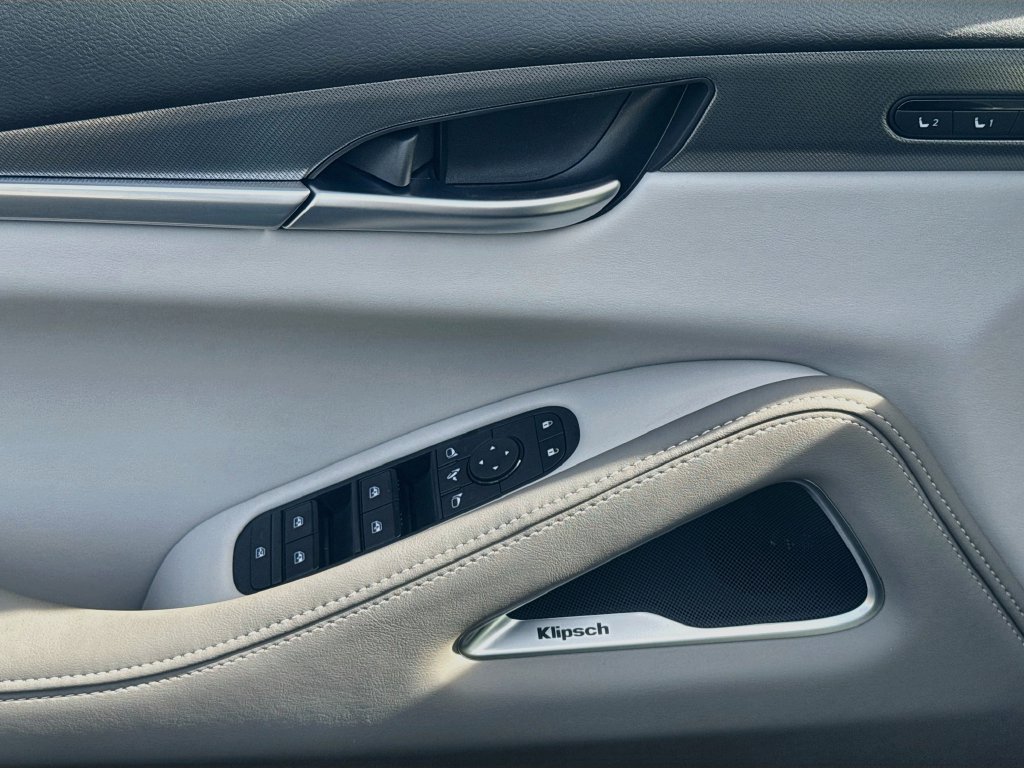 New 2027 INFINITI QX60 Luxe w/ Cargo Package FWD image 18