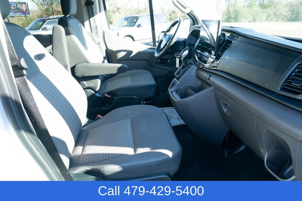 Used 2023 Ford Transit 350 XLT image 37