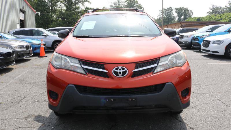 Used 2015 Toyota RAV4 LE AWD/4WD image 2