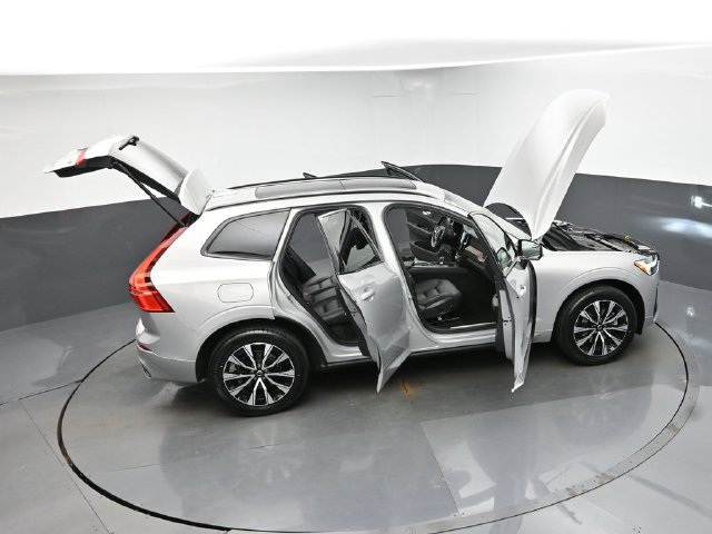 Used 2024 Volvo XC60 B5 Plus w/ Protection Package Premier AWD/4WD image 46