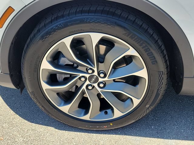 Certified 2023 Lincoln Nautilus Reserve AWD/4WD image 8