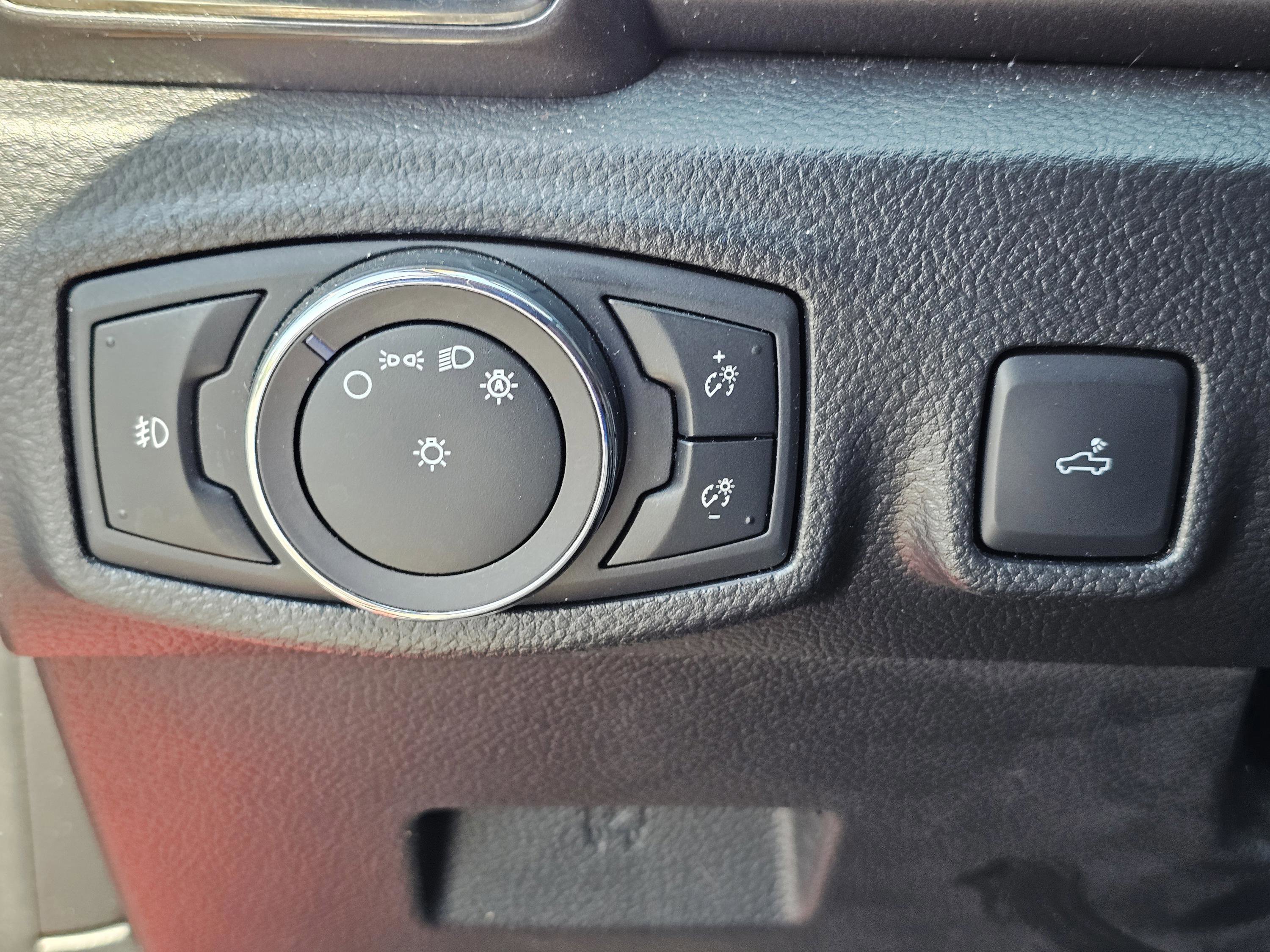 Used 2019 Ford Ranger Lariat w/ Equipment Group 501A Mid image 19