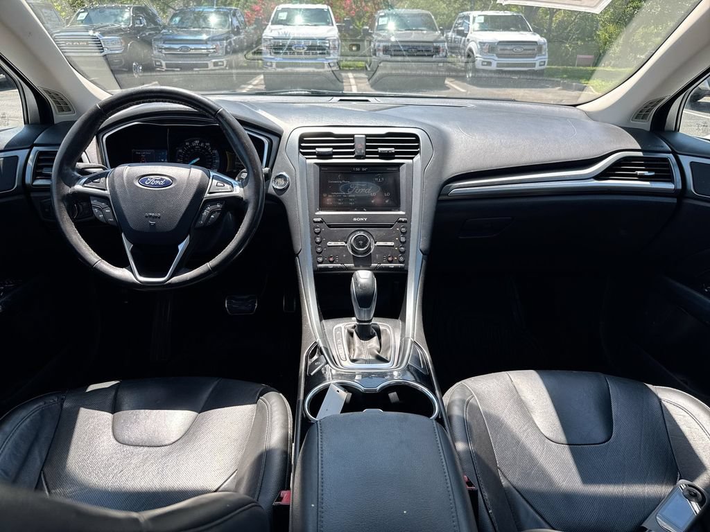 Used 2016 Ford Fusion Titanium FWD image 10
