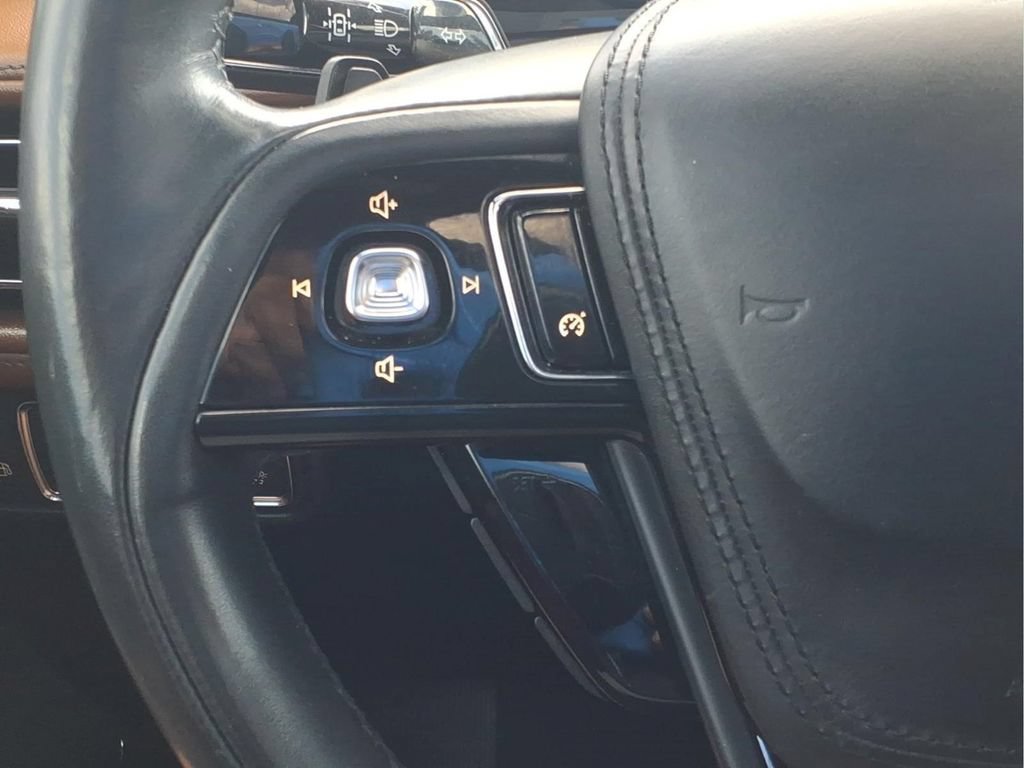 Used 2021 Lincoln Aviator Grand Touring w/ Elements Package Plus AWD/4WD image 24
