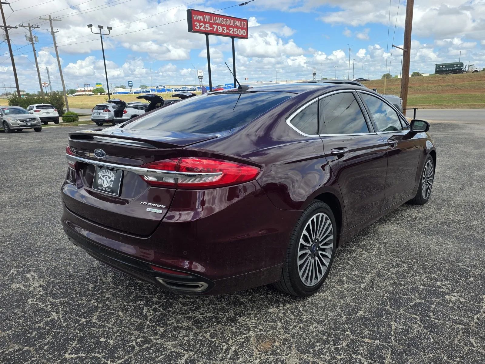 Used 2018 Ford Fusion Titanium FWD image 7