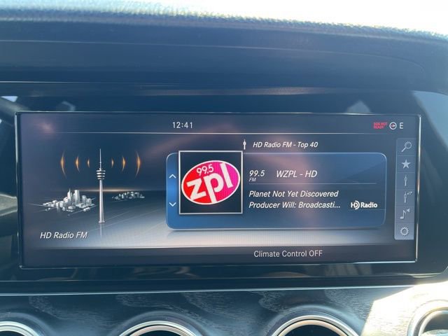 Used 2017 Mercedes-Benz E 300 4MATIC image 17