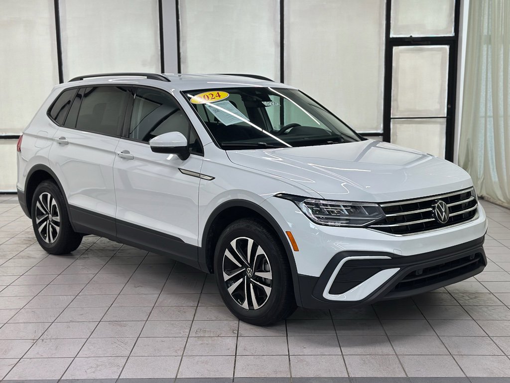 Used 2024 Volkswagen Tiguan S FWD image 1