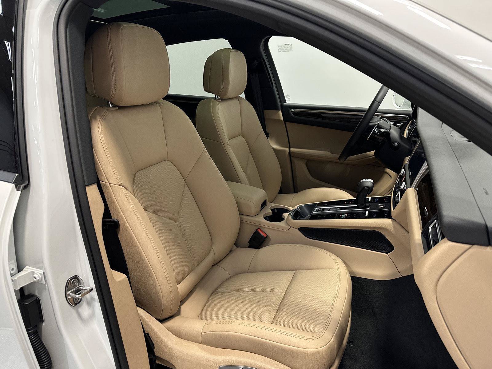 New 2026 Porsche Macan AWD/4WD image 43