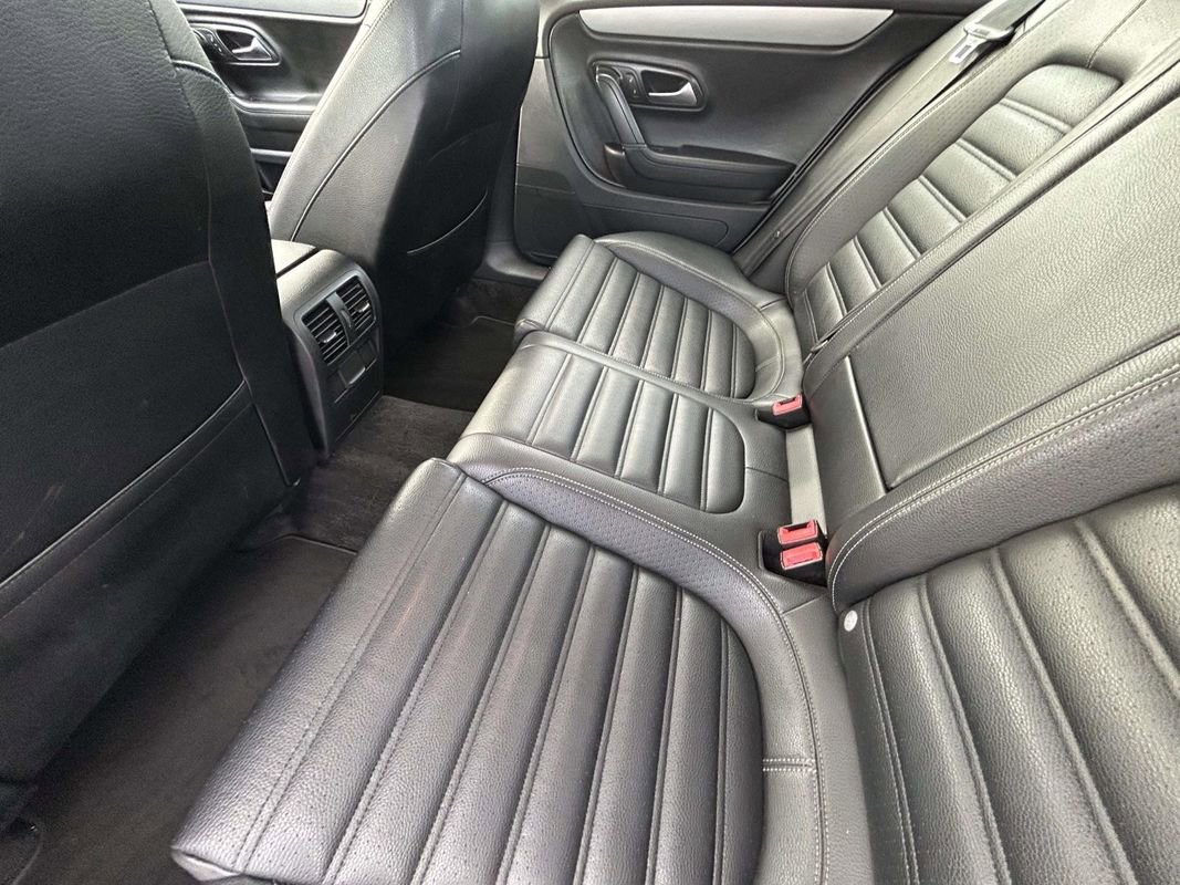 Used 2013 Volkswagen CC Sport image 11