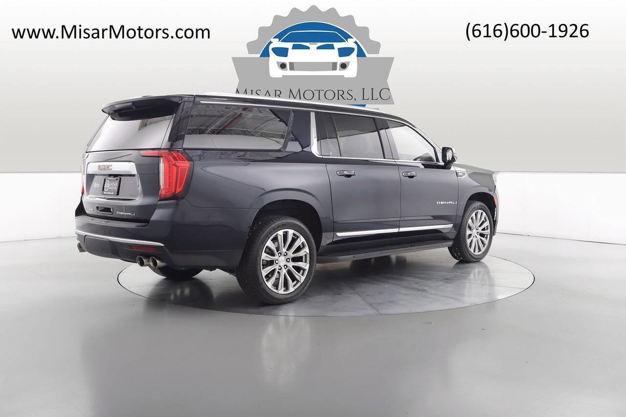 Used 2022 GMC Yukon XL Denali image 4