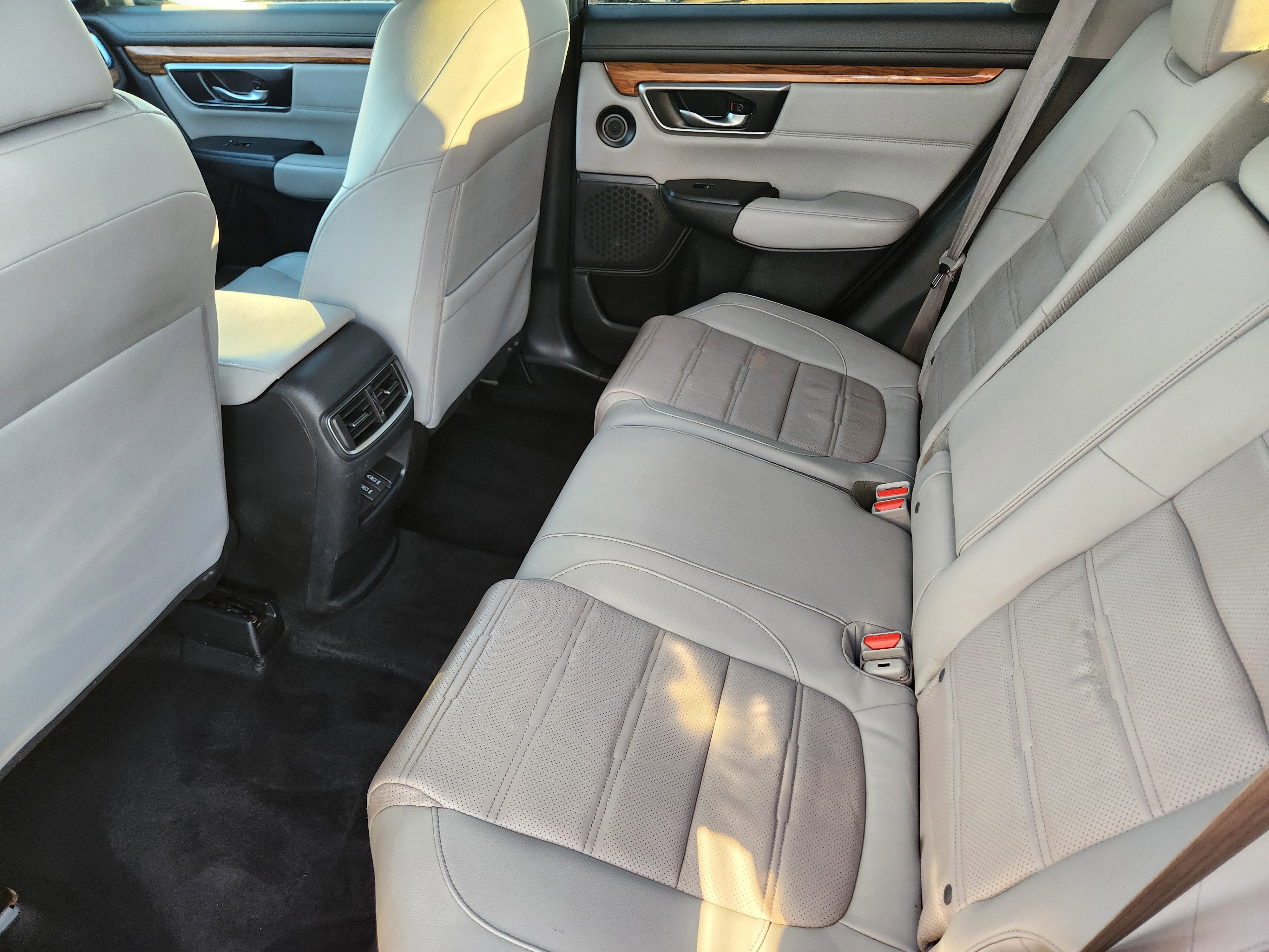 Used 2021 Honda CR-V Touring image 19