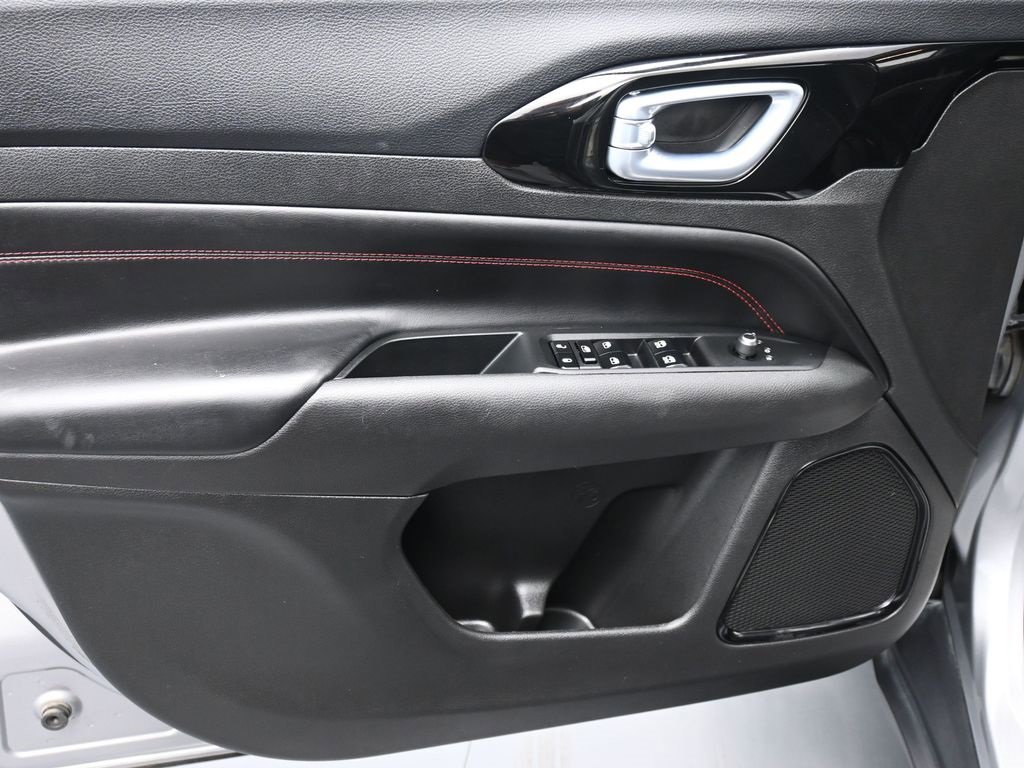 New 2022 Jeep Compass Trailhawk w/ Trailhawk Convenience Group image 9