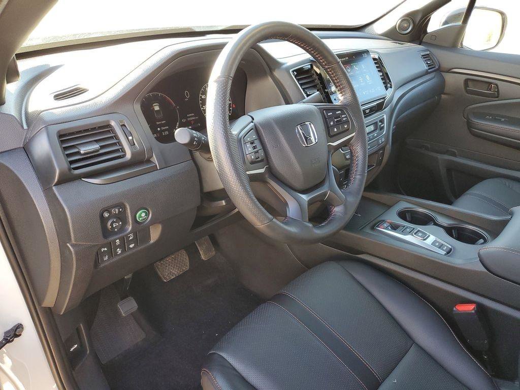 Certified 2025 Honda Ridgeline TrailSport image 9