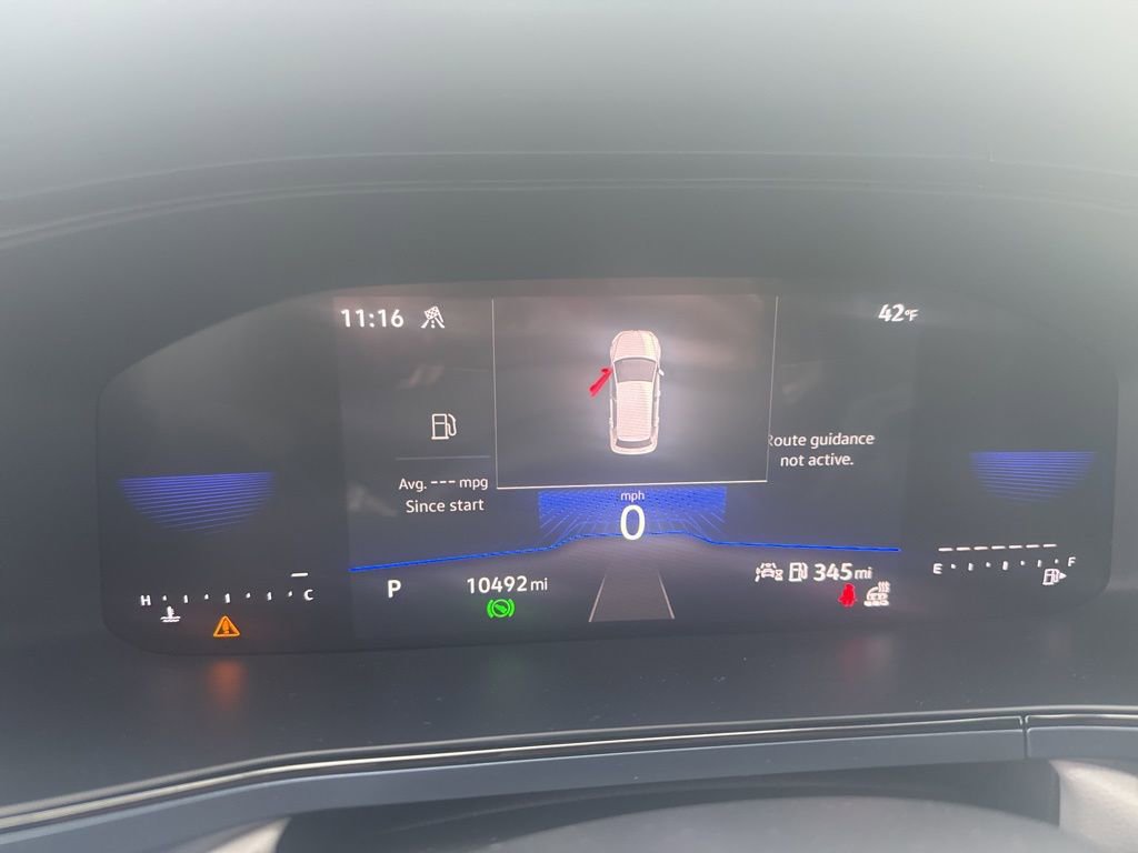 Used 2024 Volkswagen Taos SE image 11