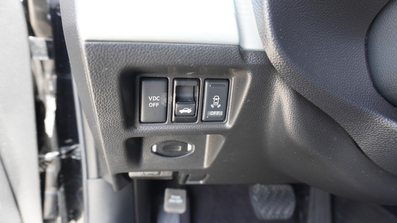 Used 2010 INFINITI G37 Convertible w/ Premium Pkg RWD image 21