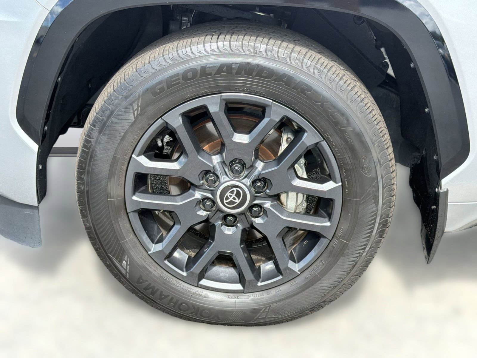 Used 2024 Toyota Sequoia Platinum AWD/4WD image 12