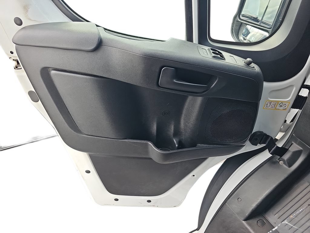 Used 2025 RAM ProMaster 2500 w/ Convenience Group FWD image 25