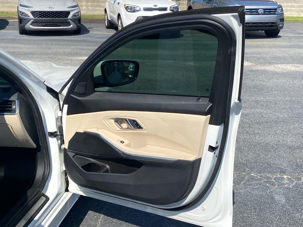 Used 2021 BMW 330i Sedan RWD image 40