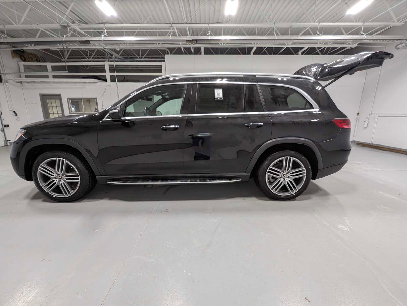 Used 2024 Mercedes-Benz GLS 450 GLS 450 image 12