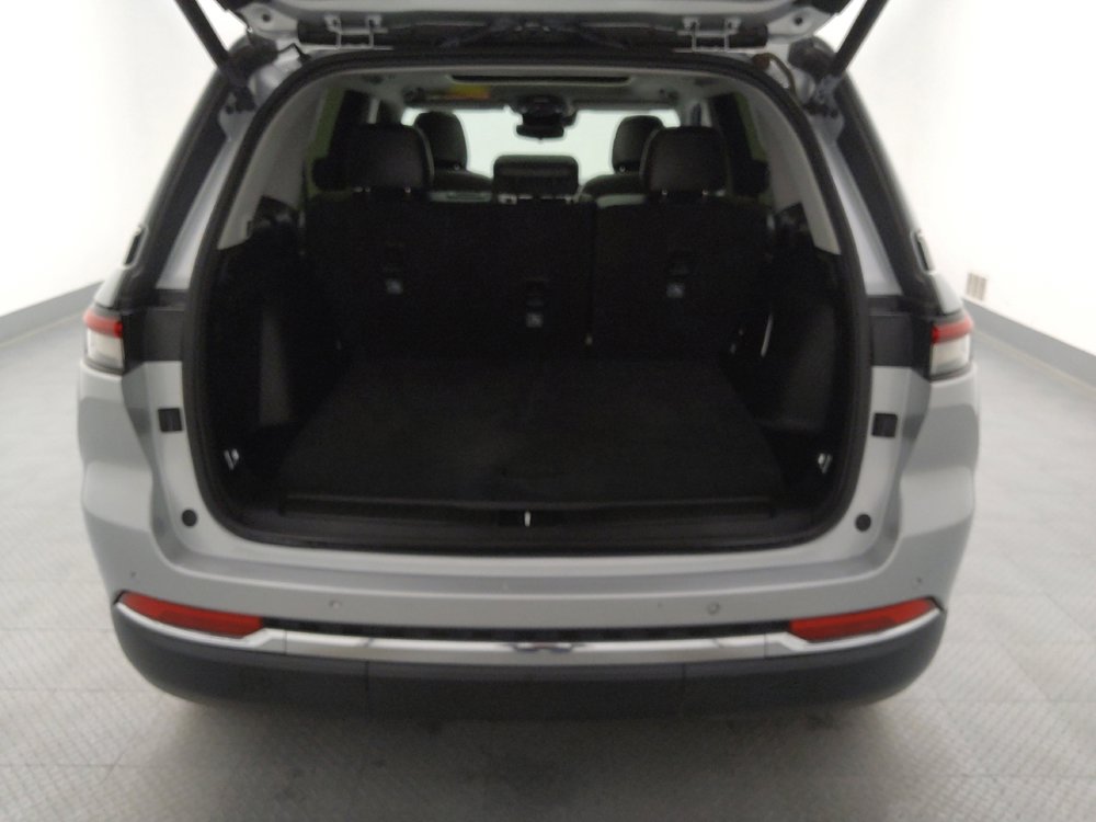 Used 2023 Jeep Grand Cherokee 4WD 4xe image 29