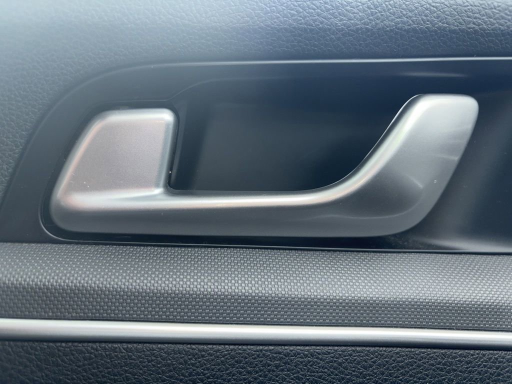 Used 2022 Kia K5 LXS image 48