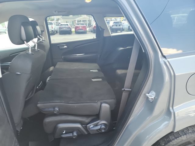 Used 2020 Dodge Journey SE w/ Blacktop Package FWD image 40