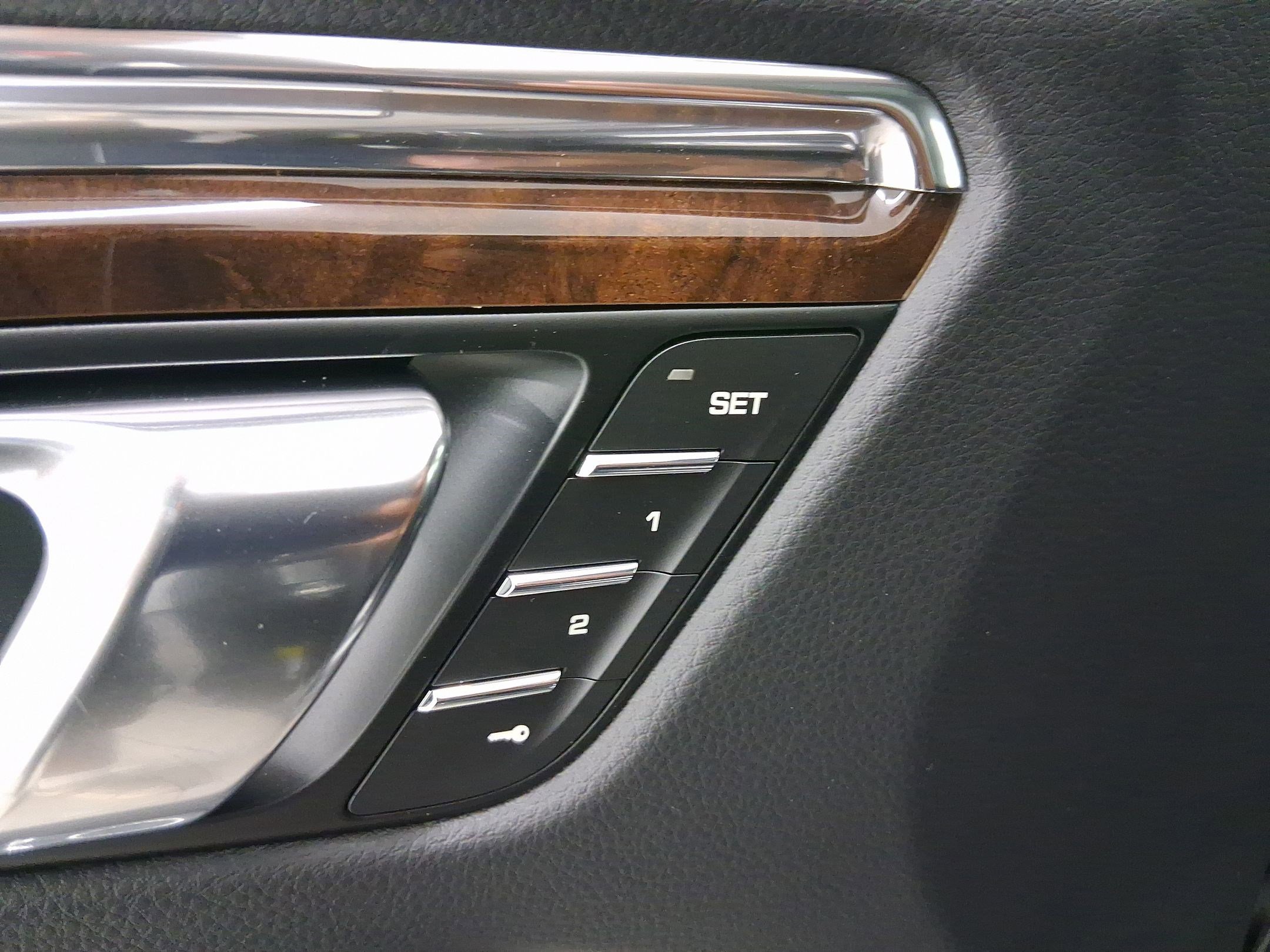 Used 2026 Porsche Macan S AWD/4WD image 15