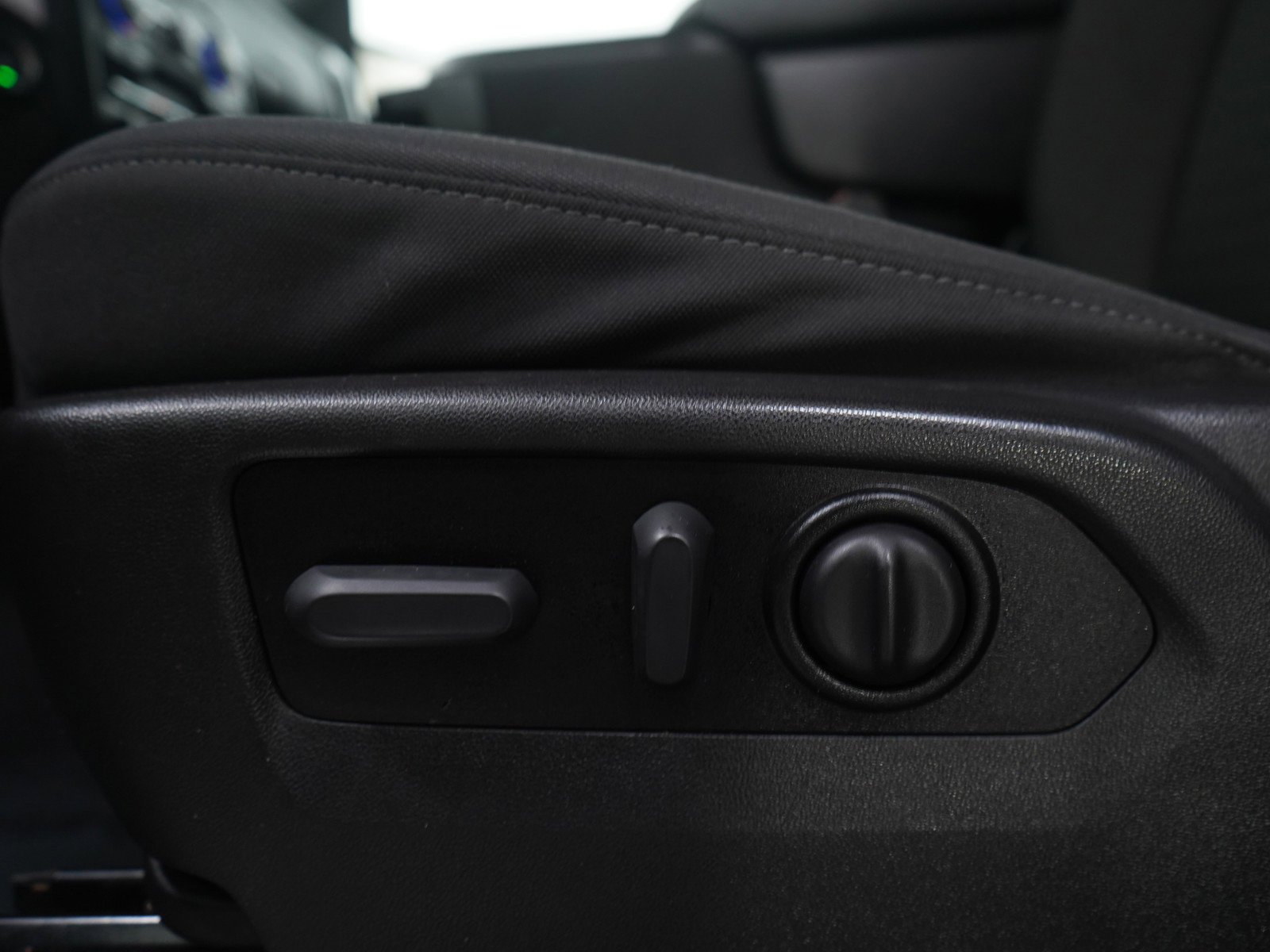 Used 2021 GMC Sierra 1500 SLE w/ X31 Off-Road Package image 22