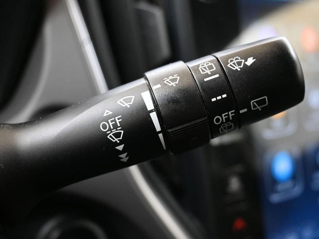 Used 2024 Subaru Crosstrek 2.0i Premium image 30