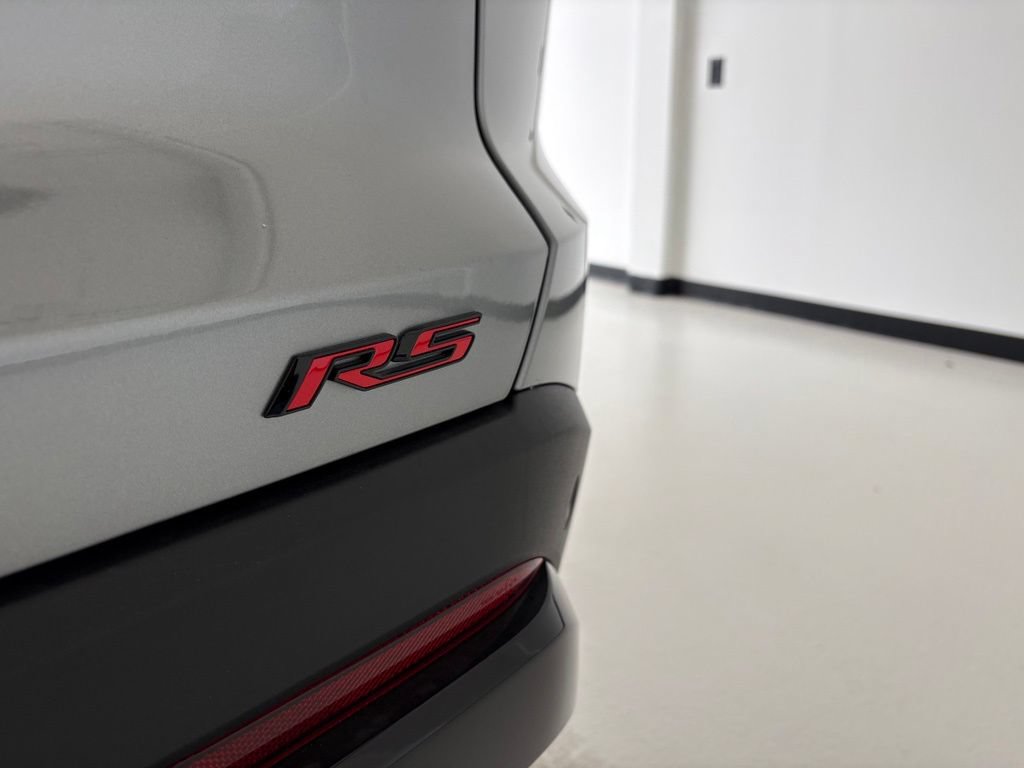 New 2027 Chevrolet Equinox RS w/ Safety and Technology Package FWD image 24