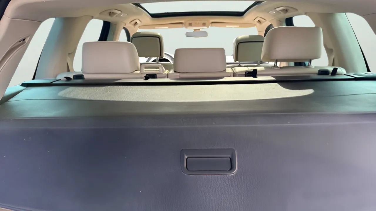 Used 2012 Volkswagen Touareg Executive AWD/4WD image 19