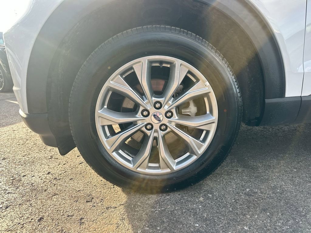 Used 2023 Ford Explorer Limited image 38