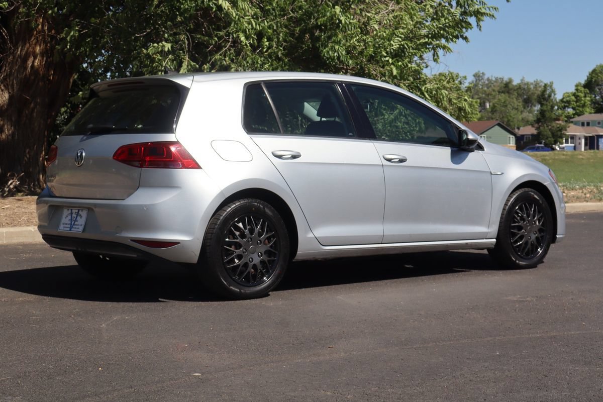 Used 2015 Volkswagen e-Golf Limited Edition FWD image 5