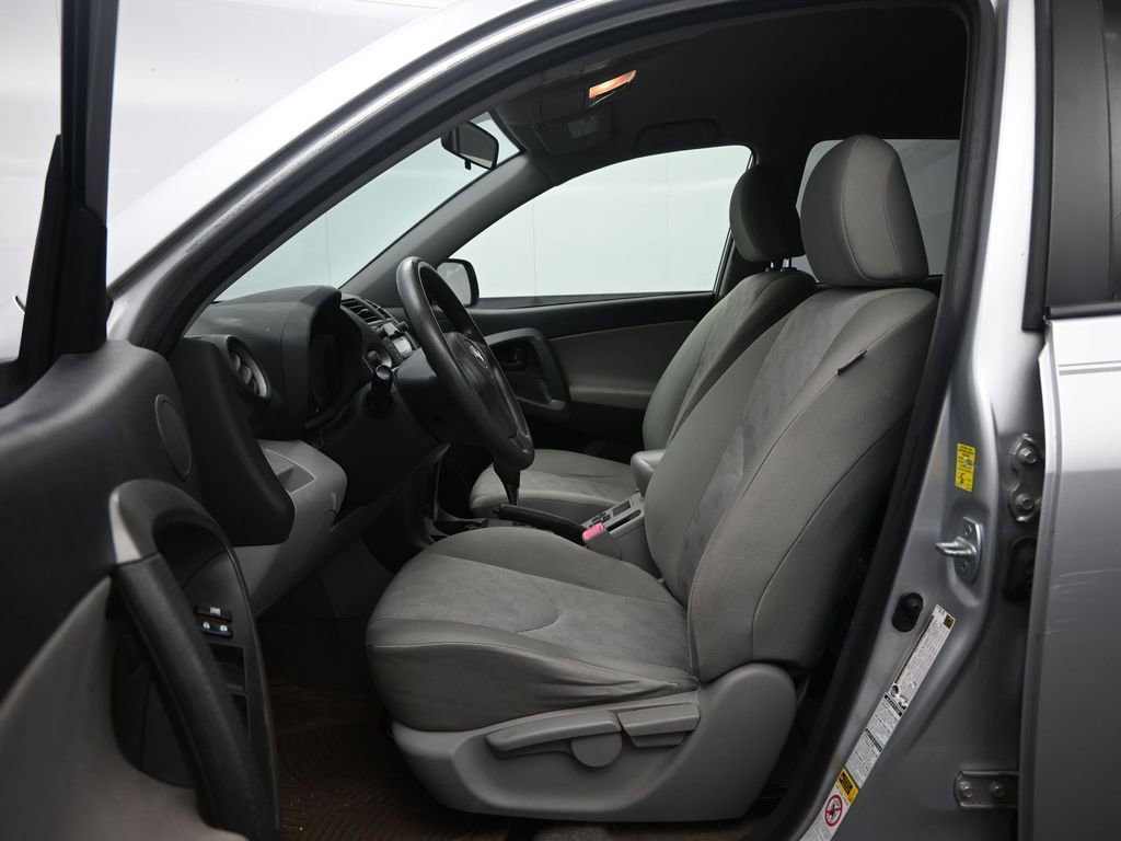 Used 2009 Toyota RAV4 4WD image 19