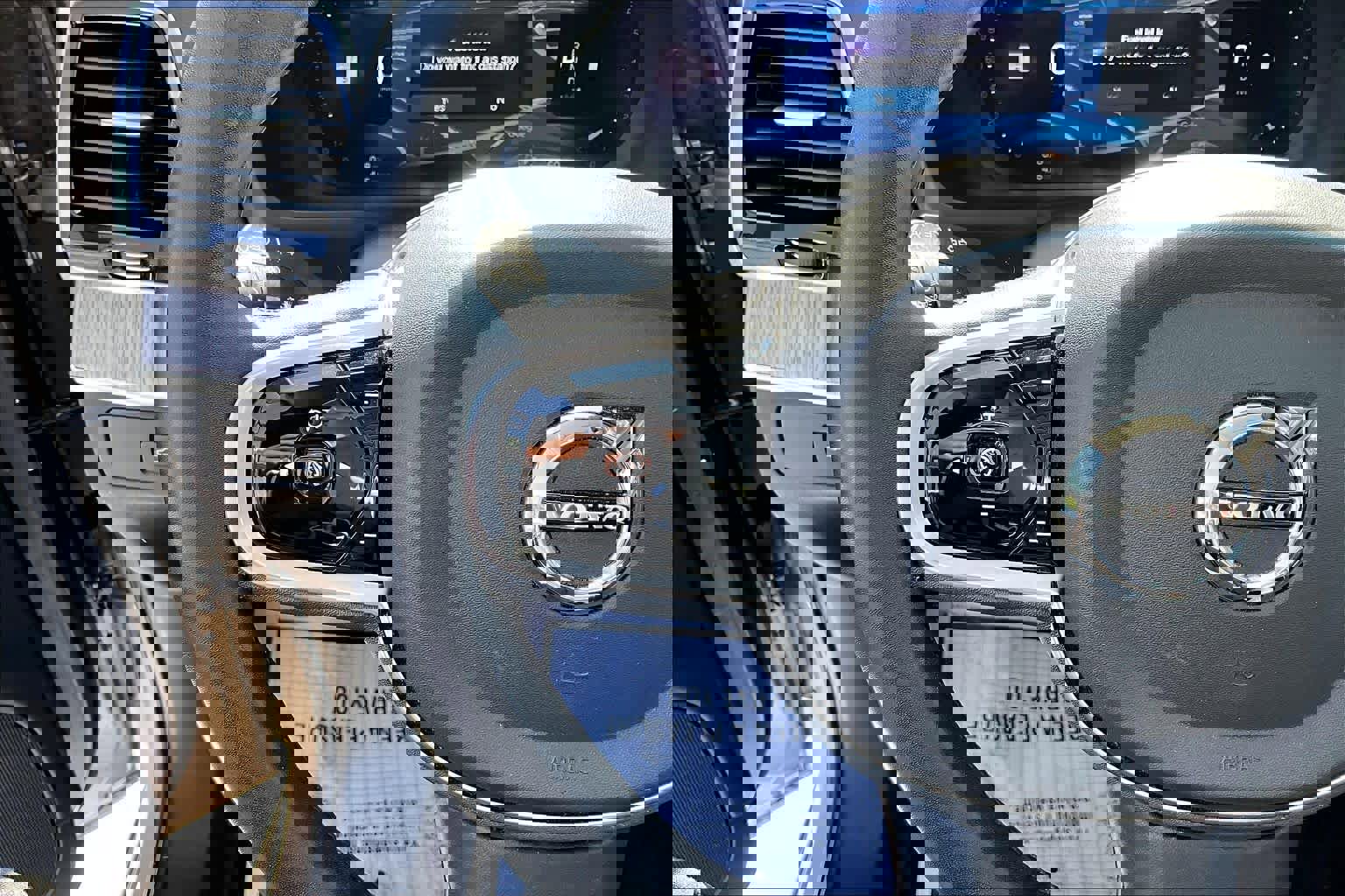 Used 2023 Volvo XC90 B6 Ultimate w/ Protection Package Premier AWD/4WD image 23