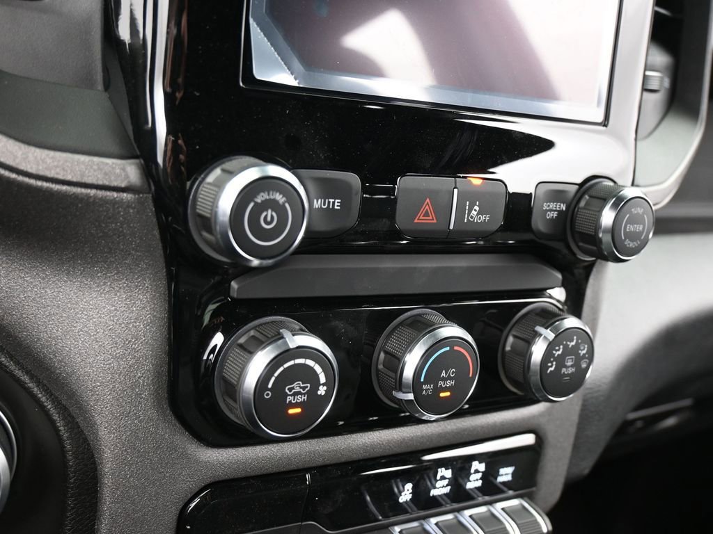 New 2026 RAM 1500 Classic Warlock image 17