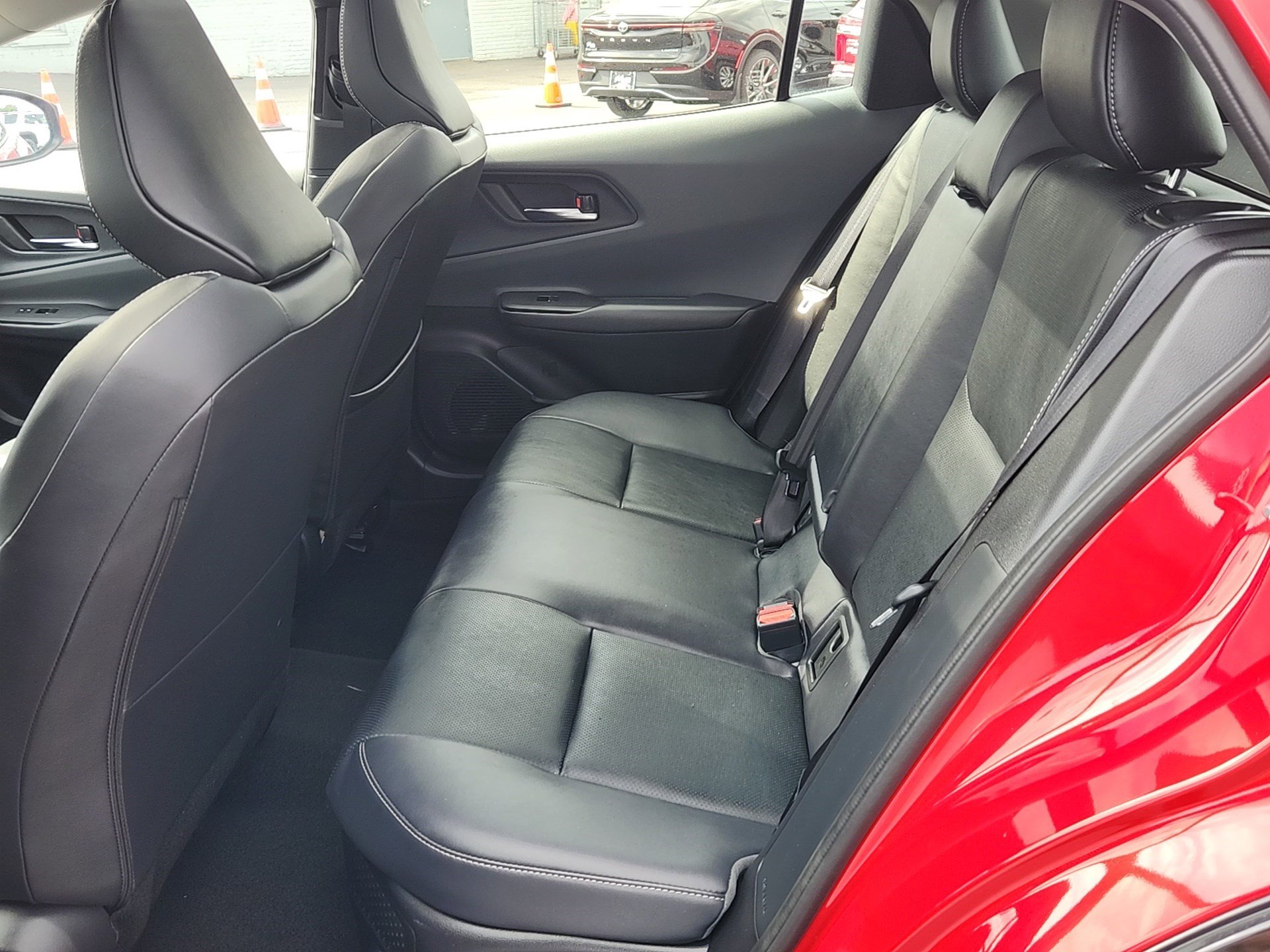 Certified 2025 Toyota Prius Limited image 27