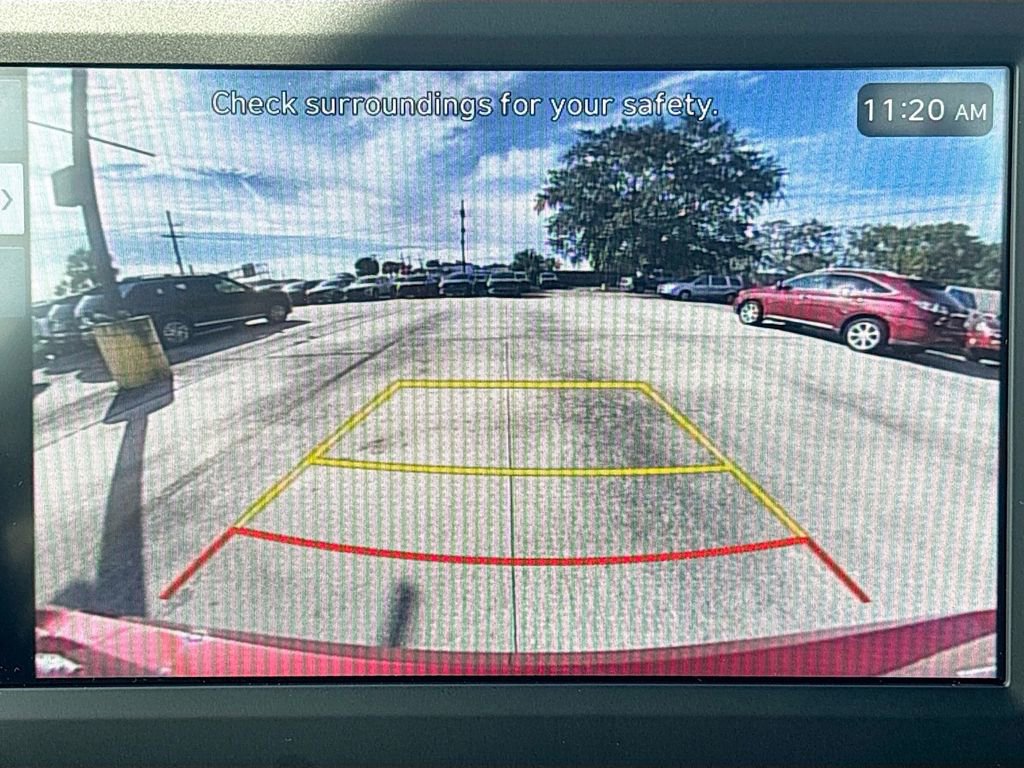 Certified 2025 Hyundai Elantra Sport image 12