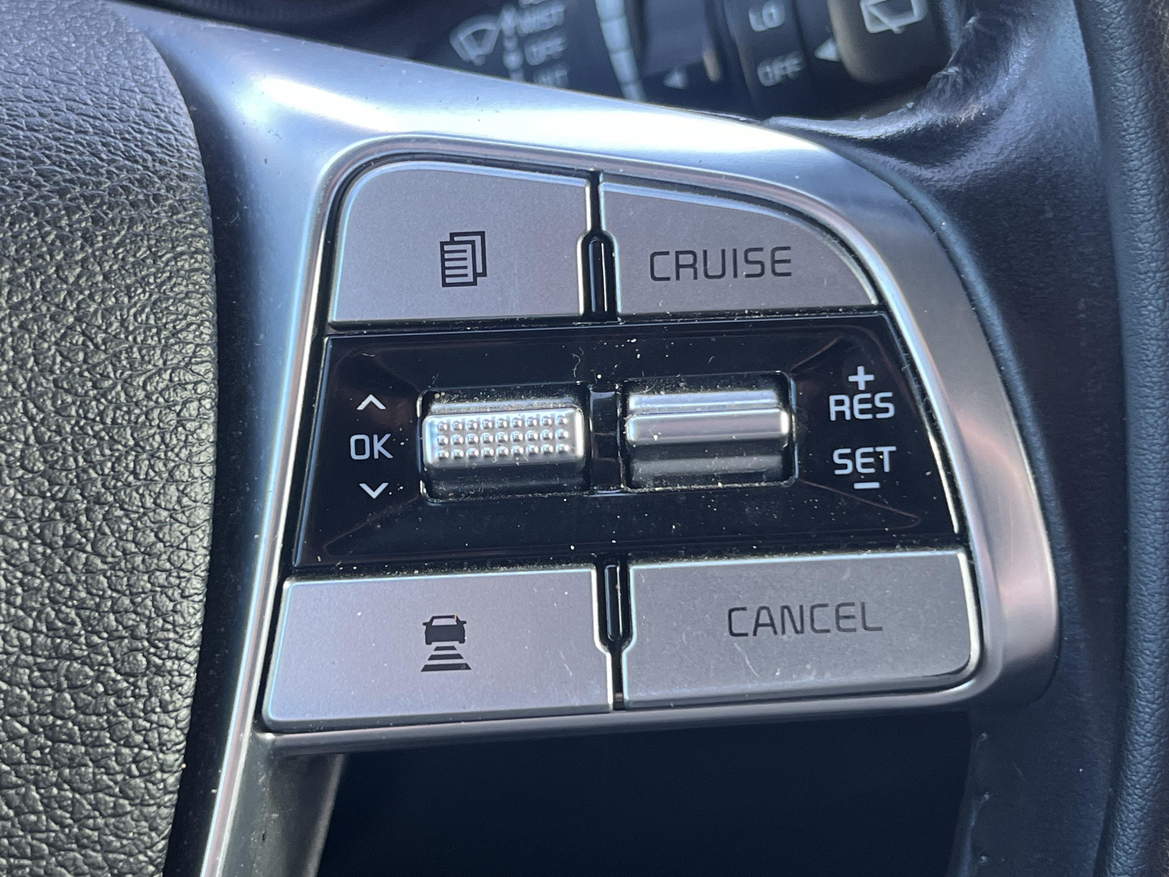Used 2021 Kia Telluride S AWD/4WD image 19