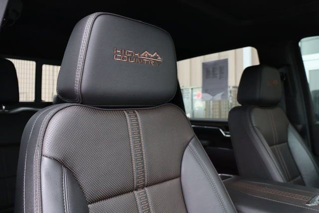 Used 2025 Chevrolet Silverado 2500 High Country w/ High Country Premium Package image 55