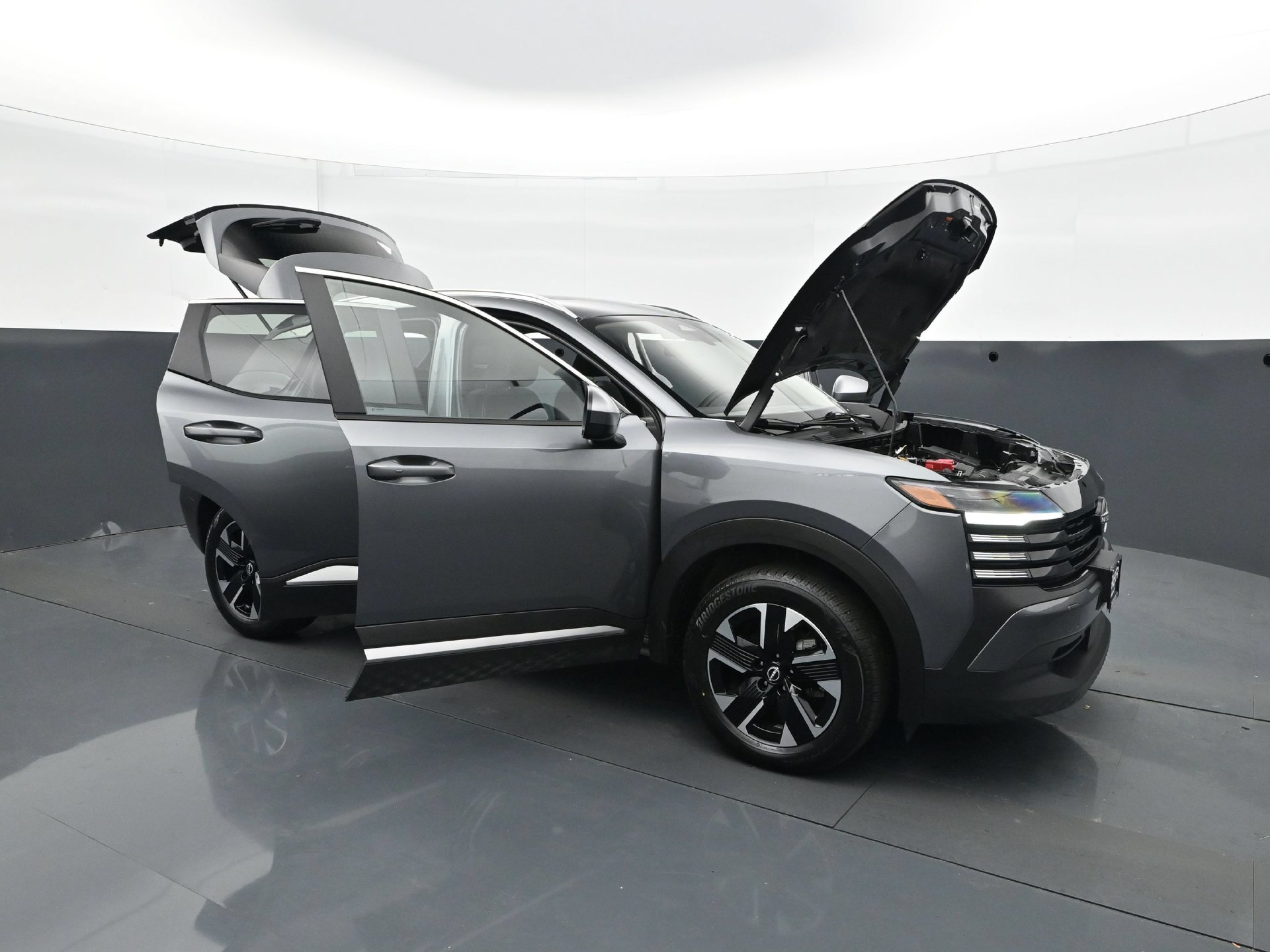 Used 2025 Nissan Kicks SV w/ SV Premium Package AWD/4WD image 36